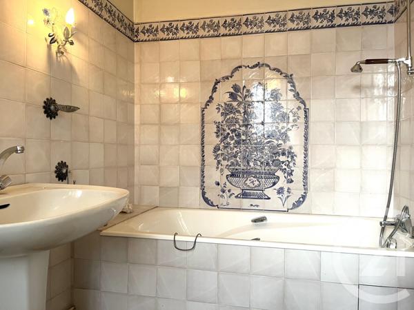Maison à vendre  13 pièces - 289,27 m 2   CONDAT SUR VIENNE  - 87