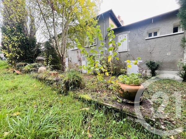 Maison à vendre  13 pièces - 289,27 m 2   CONDAT SUR VIENNE  - 87