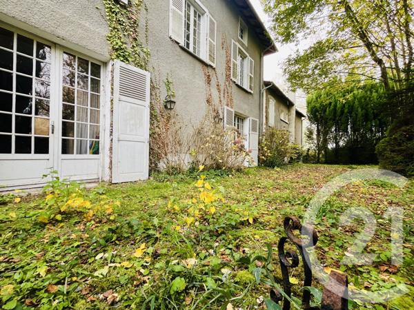 Maison à vendre  13 pièces - 289,27 m 2   CONDAT SUR VIENNE  - 87