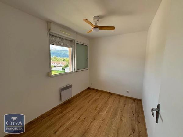 Appartement à louer 2 pièces 56.11m² Oyonnax (01100)