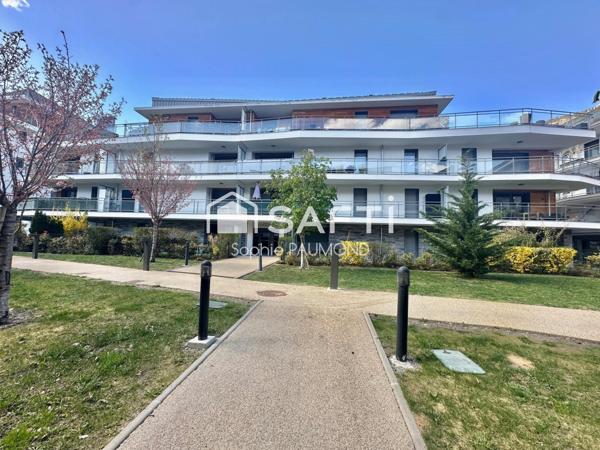 ZAC Cœur de Ville, T2 plus coin montagne avec extérieur