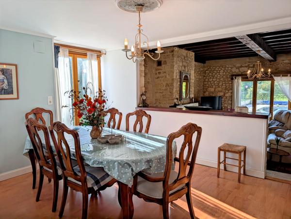 Maison à vendre à Mirambeau (17150) - Charente-Maritime