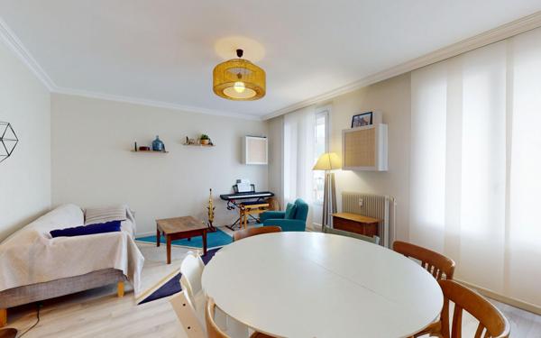 Appartement à vendre    4 pièces • 84,24 m2 Caluire-et-Cuire