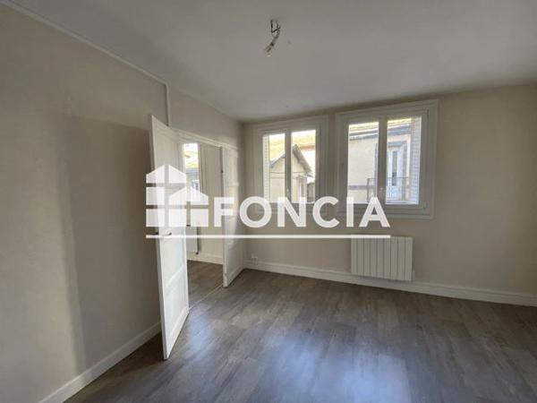 Location Appartement 2 pièces 45.1 m² - 5 RUE DU BOSQUET Chamalieres 63400