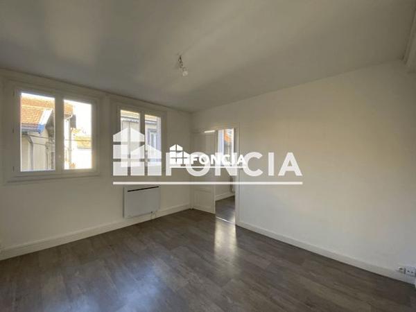 Location Appartement 2 pièces 45.1 m² - 5 RUE DU BOSQUET Chamalieres 63400