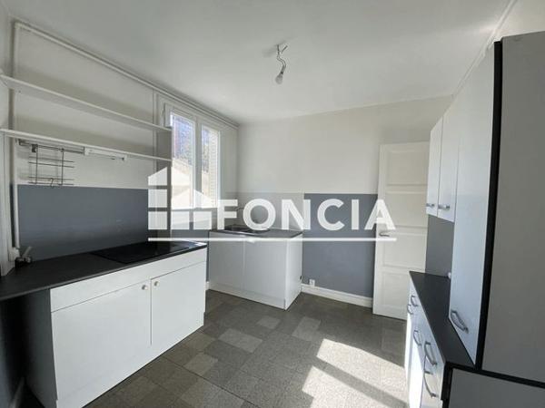 Location Appartement 2 pièces 45.1 m² - 5 RUE DU BOSQUET Chamalieres 63400