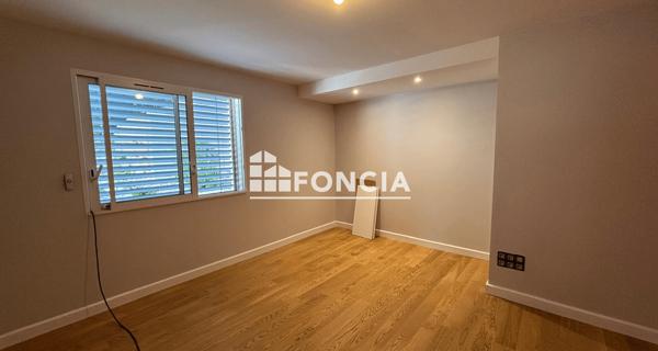 Location Maison 6 pièces 202.39 m² - Charbonnières-les-bains 69260