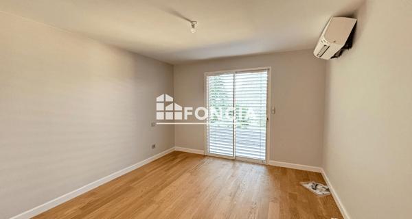 Location Maison 6 pièces 202.39 m² - Charbonnières-les-bains 69260