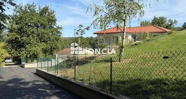 Location Maison 6 pièces 202.39 m² - Charbonnières-les-bains 69260