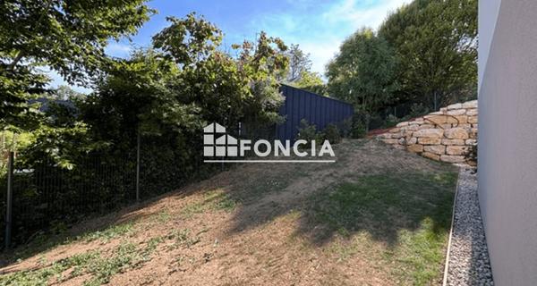 Location Maison 6 pièces 202.39 m² - Charbonnières-les-bains 69260