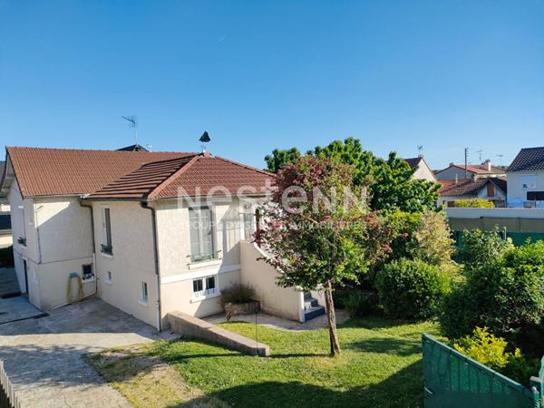 MAISON A VENDRE A CHILLY-MAZARIN PROCHE MORANGIS DANS UNE RUE CALME