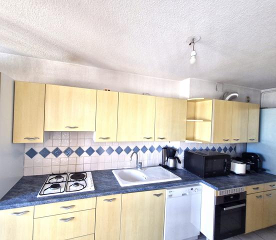 Appartement 3 chambres, balcons et parking