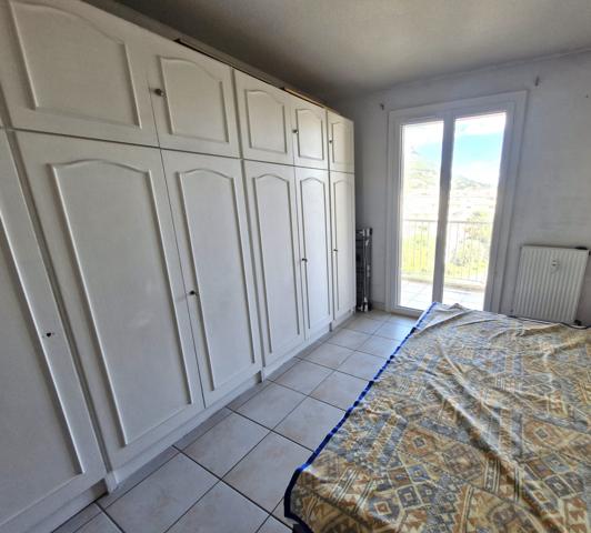 Appartement 3 chambres, balcons et parking