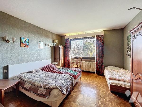 Maison familiale de 233m2 avec piscine, jacuzzi et vue imprenable sur Belledonne.