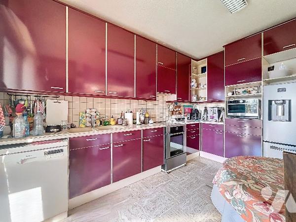 Maison familiale de 233m2 avec piscine, jacuzzi et vue imprenable sur Belledonne.