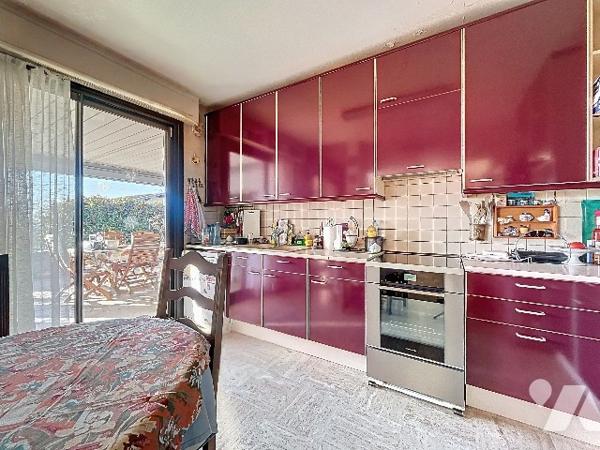 Maison familiale de 233m2 avec piscine, jacuzzi et vue imprenable sur Belledonne.