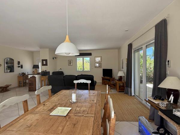 Roquecor (82150) TARN ET GARONNE ROQUECOR Maison de plain-pied avec 4 chambres, atelier et jardins