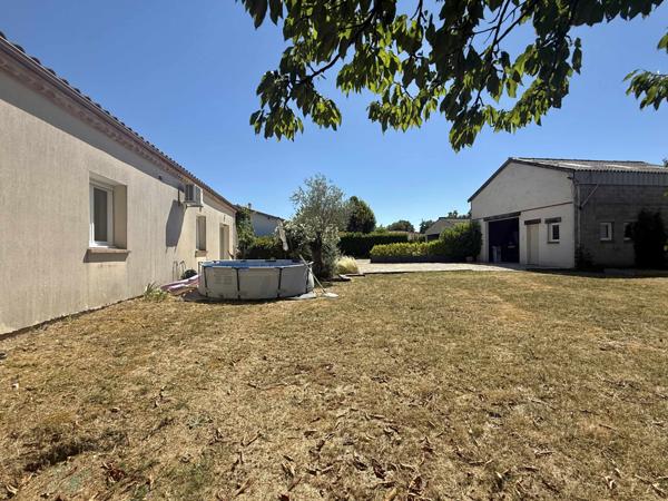 Roquecor (82150) TARN ET GARONNE ROQUECOR Maison de plain-pied avec 4 chambres, atelier et jardins