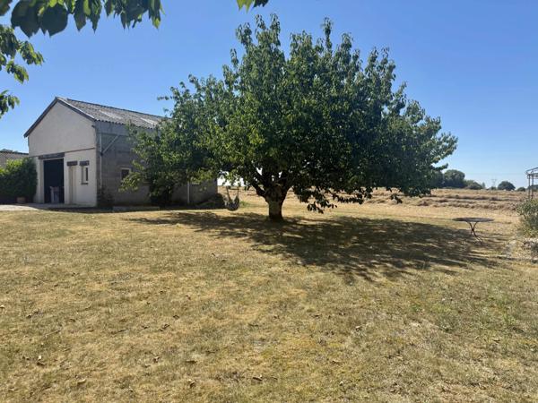 Roquecor (82150) TARN ET GARONNE ROQUECOR Maison de plain-pied avec 4 chambres, atelier et jardins