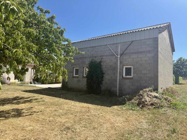 Roquecor (82150) TARN ET GARONNE ROQUECOR Maison de plain-pied avec 4 chambres, atelier et jardins