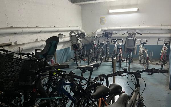 Appartement à vendre    2 pièces • 47,75 m2 Montreuil