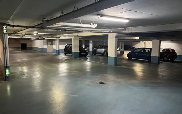 Appartement à vendre    2 pièces • 47,75 m2 Montreuil