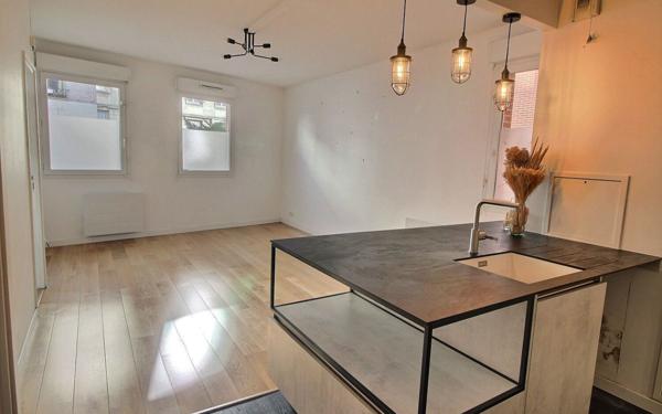 Appartement à vendre    2 pièces • 47,75 m2 Montreuil