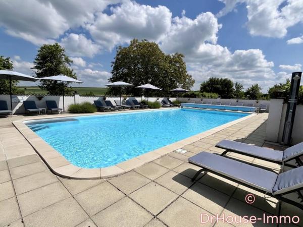 Maison à vendre 25 pièces de 657 m²