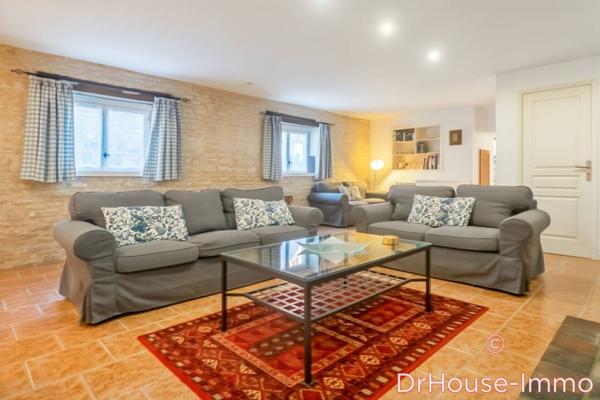Maison à vendre 25 pièces de 657 m²