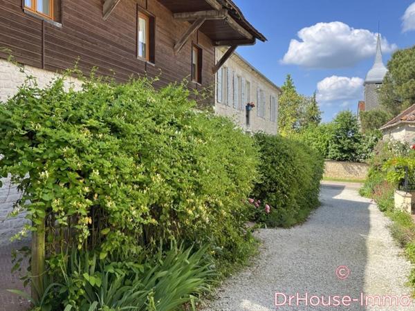 Maison à vendre 25 pièces de 657 m²