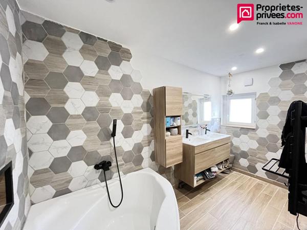 Maison rénovcée - 4 chambres - jardin - 100 m2
