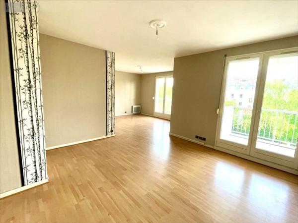 Appartement à louer à Reims dans la Marne (51100), ref : LOCAP002FOU