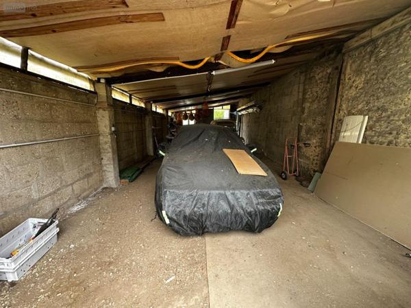 Garage - Parking à vendre à Villeneuve-sur-Yonne dans l'Yonne (89500), ref : 89062-18