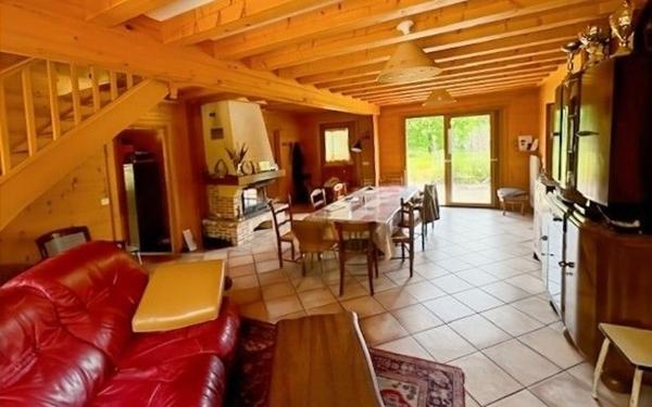 Maison à vendre    5 pièces • 161,73 m2 Veilleins