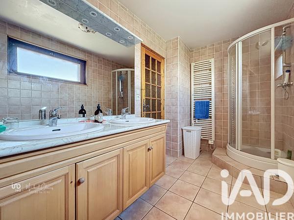 Maison à vendre 5 pièces 120 m² Saint-Pierre-en-Faucigny
