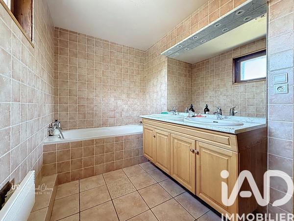 Maison à vendre 5 pièces 120 m² Saint-Pierre-en-Faucigny