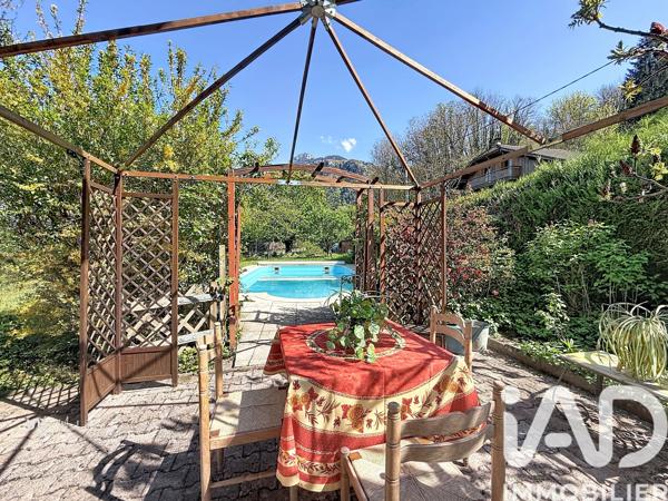 Maison à vendre 5 pièces 120 m² Saint-Pierre-en-Faucigny