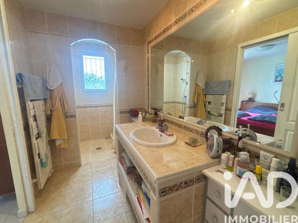 Maison à vendre 6 pièces 198 m² Sauvian