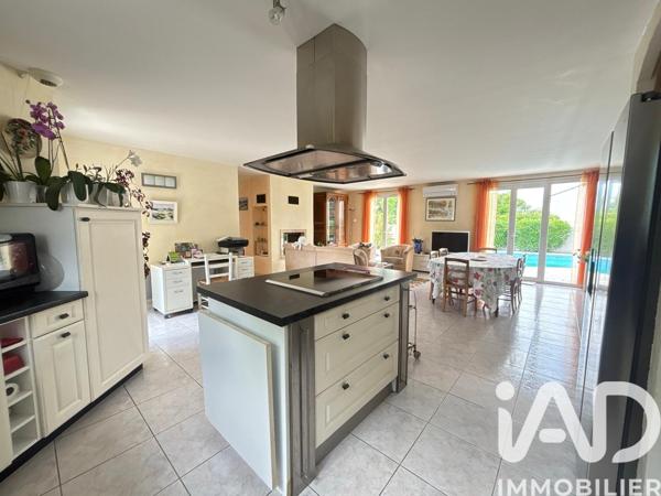 Maison à vendre 6 pièces 198 m² Sauvian