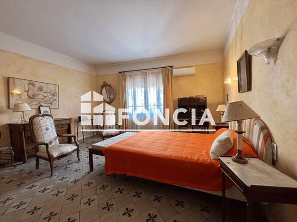 À vendre Maison 6 pièces 370 m² - Sommières 30250