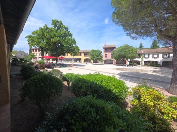 à vendre (30)Dpt Gard (30), MEJANNES LE CLAP local commercial 86m2 environ idéal métiers de bouches sur emplacement N°1