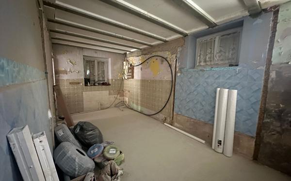 Appartement à vendre    2 pièces • 70 m2 Colombe