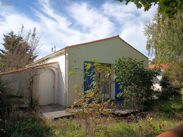 Maison individuelle à vendre à Challans en Vendée (85300), ref : 998/M/2352-85092