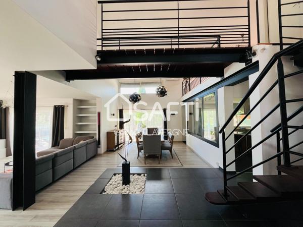 Maison d'architecte très bien situé