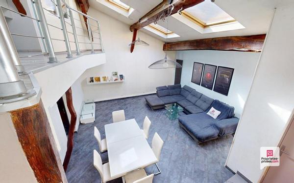 MAISON 6 PIÈCES+GRANDE CAVE VOUTEE, CALME, PARKING, BEAUCOUP DE POTENTIEL!