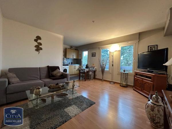Appartement à louer 1 pièce 32.23m² Cambrai (59400)
