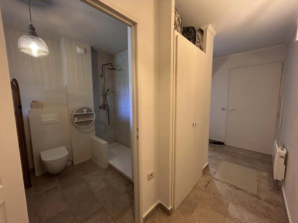 Golf de Pont Royal vue sur le lac,calme absolu, jardin privatif