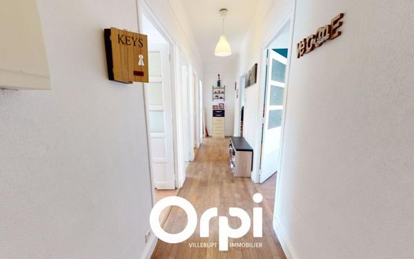 Appartement à louer    3 pièces • 84 m2 Villerupt