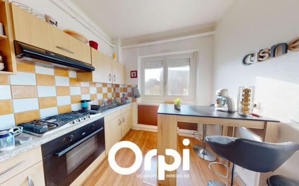 Appartement à louer    3 pièces • 84 m2 Villerupt