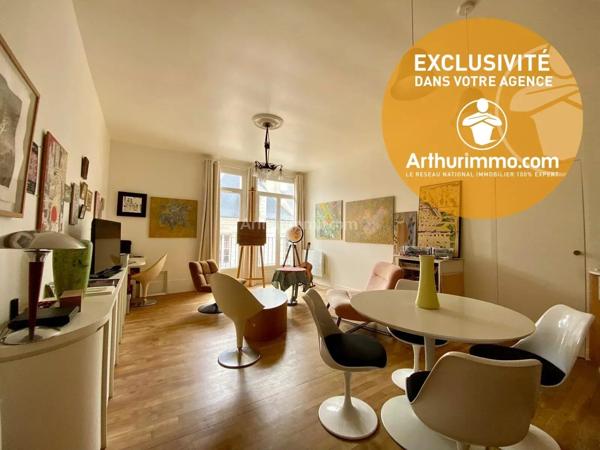 Vente                                                      Appartement
                        
                     2 pièces                      47 m2                     à Vannes